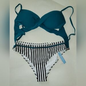 NWTCupShe Medium 2 Piece Swimsuit